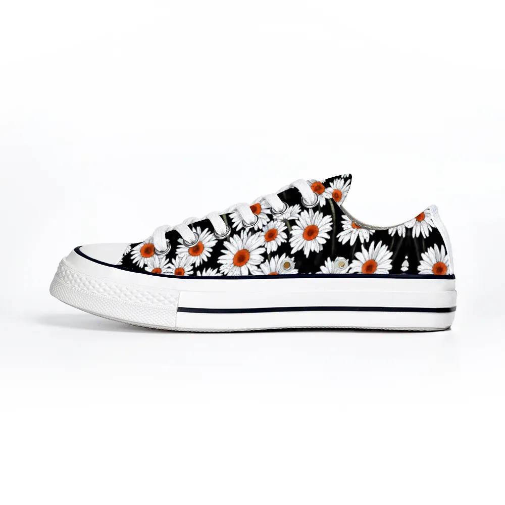 Gerbera Daisy Flowers Collection - Classic Unisex Low Top Canvas Sneakers