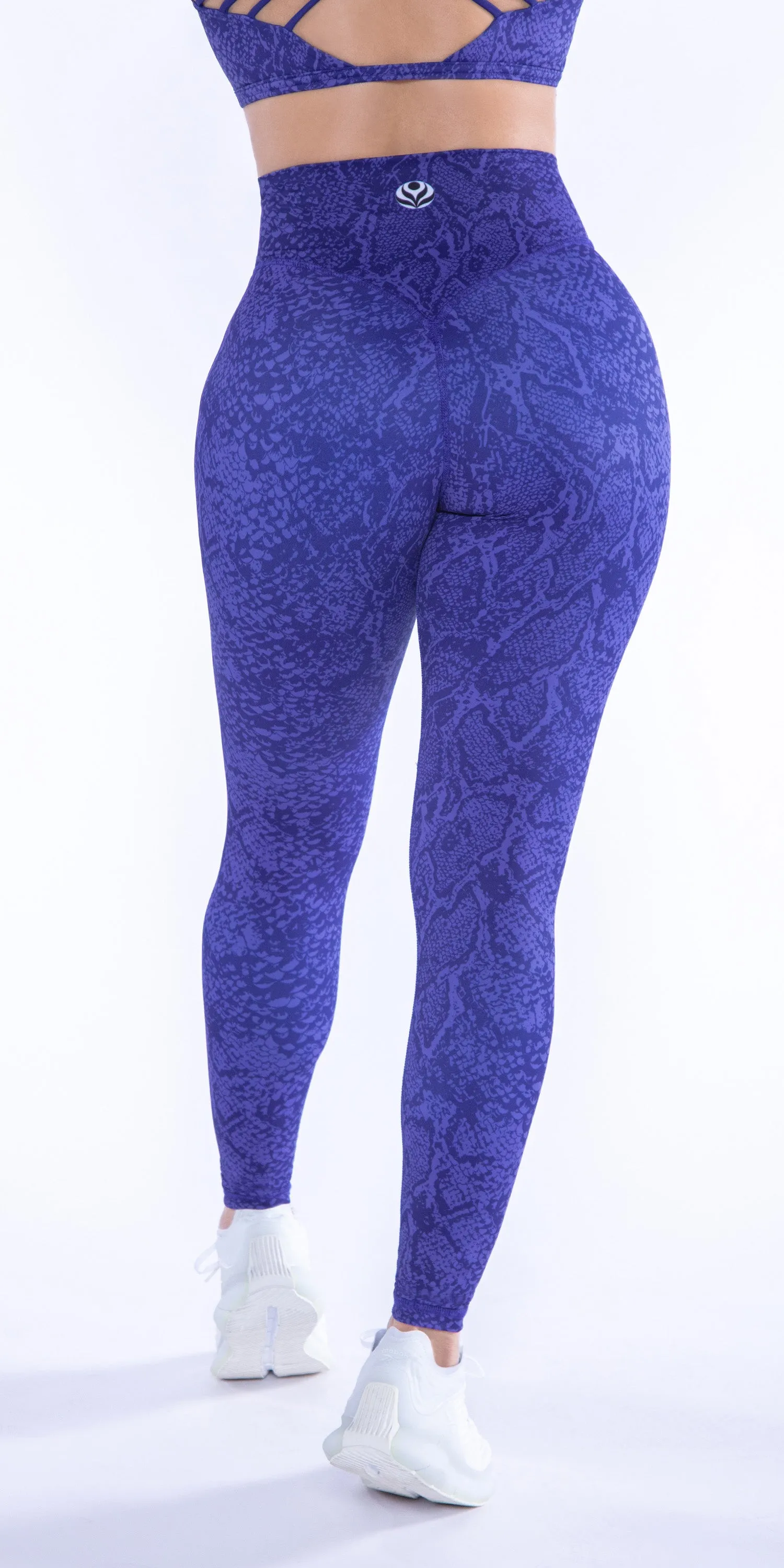 Nila - Contour Legging